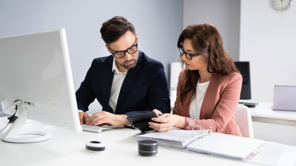 por que es importante tener un contador en una empresa