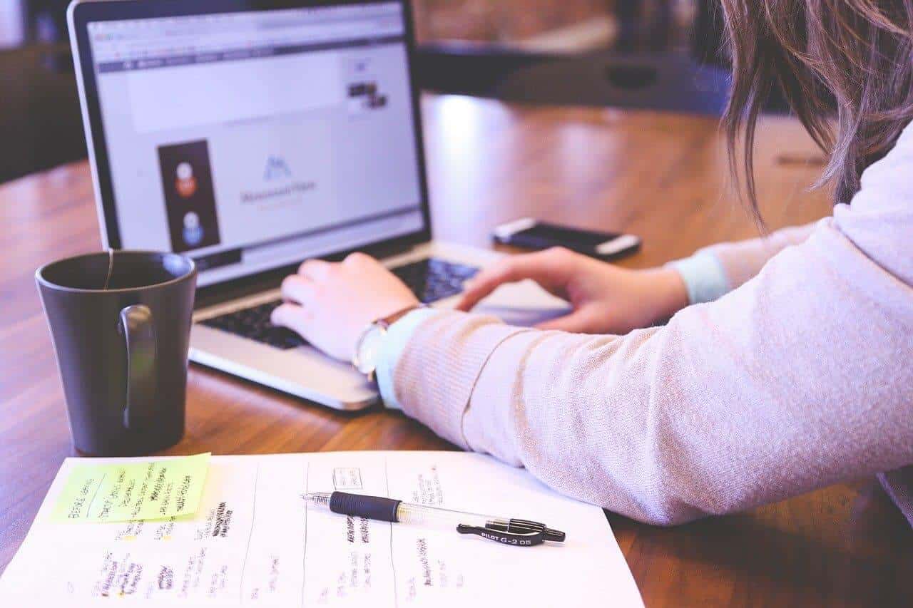 ¿Cuándo Y Cuánto Debo Invertir En Una Buena Marca? student 849822 1280 min 2